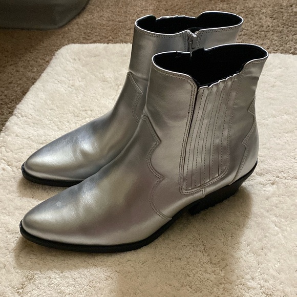 Silver booties - Picture 2 of 5